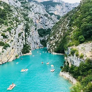 https://duplex-entre-mer-et-montagne.fr-provencehotel.com