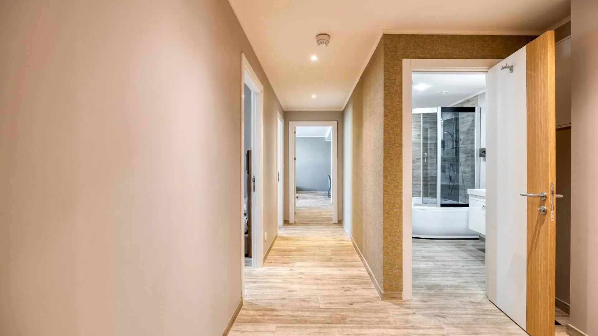 Smartflats - Midi 33 Apartment Brussels