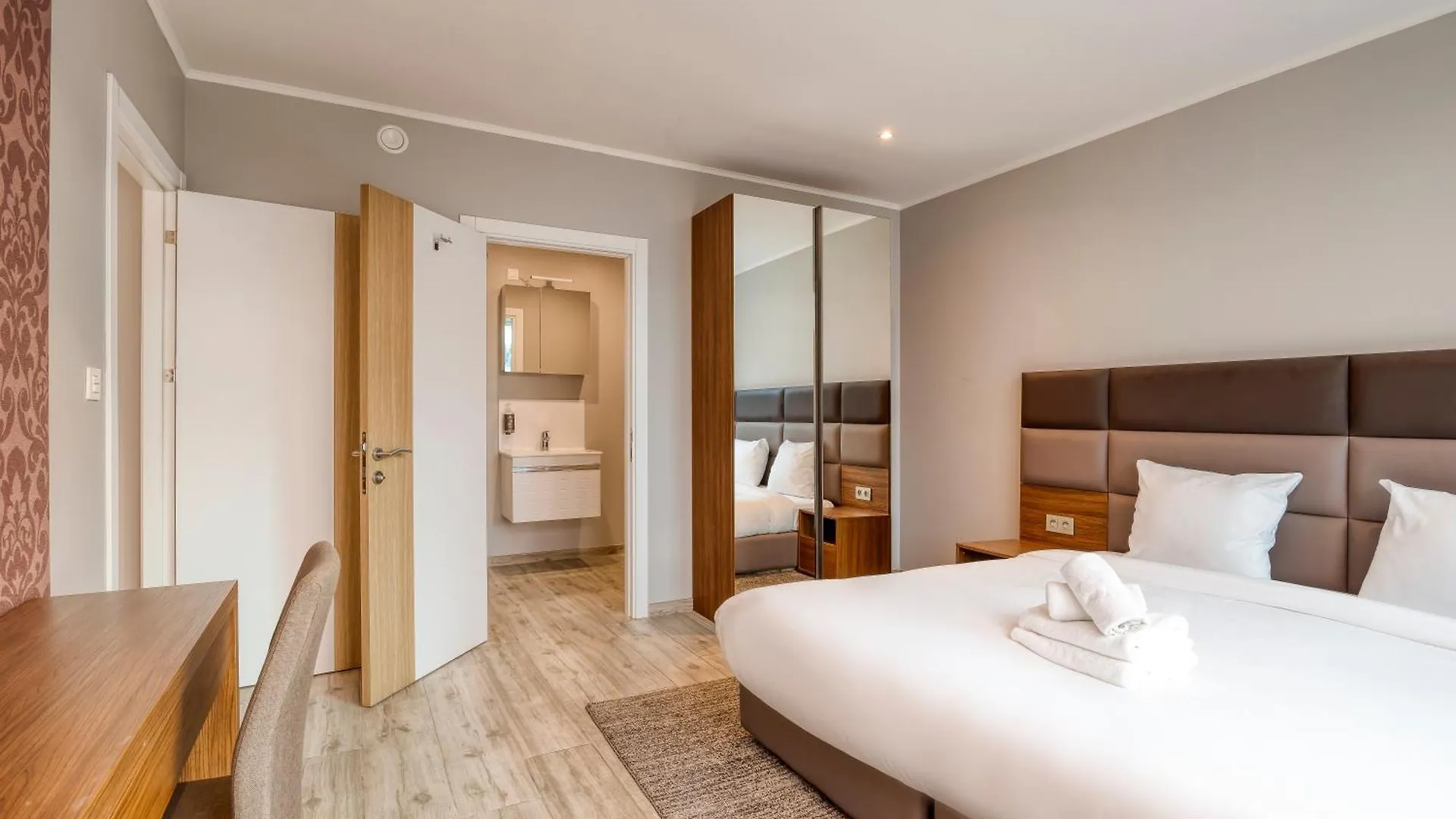 Smartflats - Midi 33 Apartment Brussels